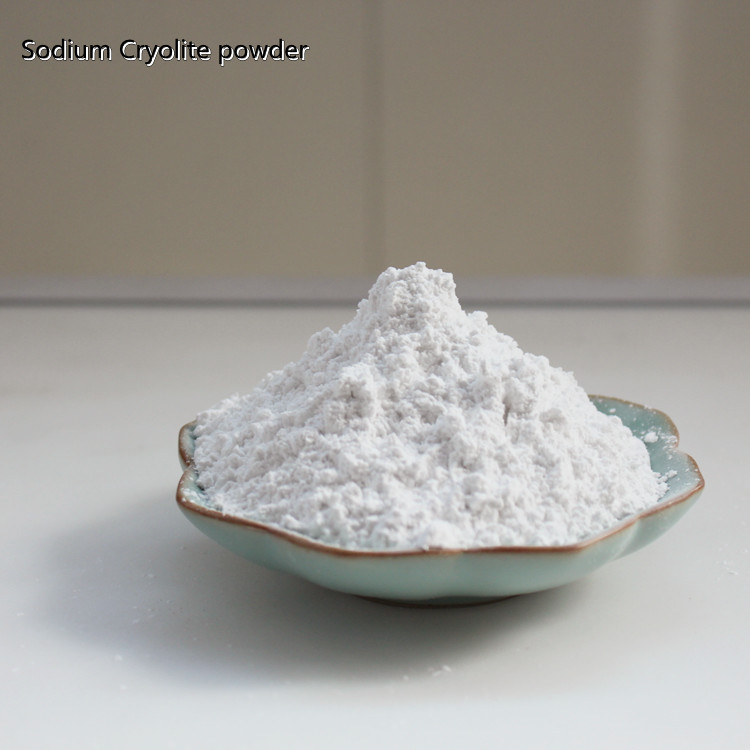Preparation of cryolite from smelting fluorine-containing waste acid as raw material